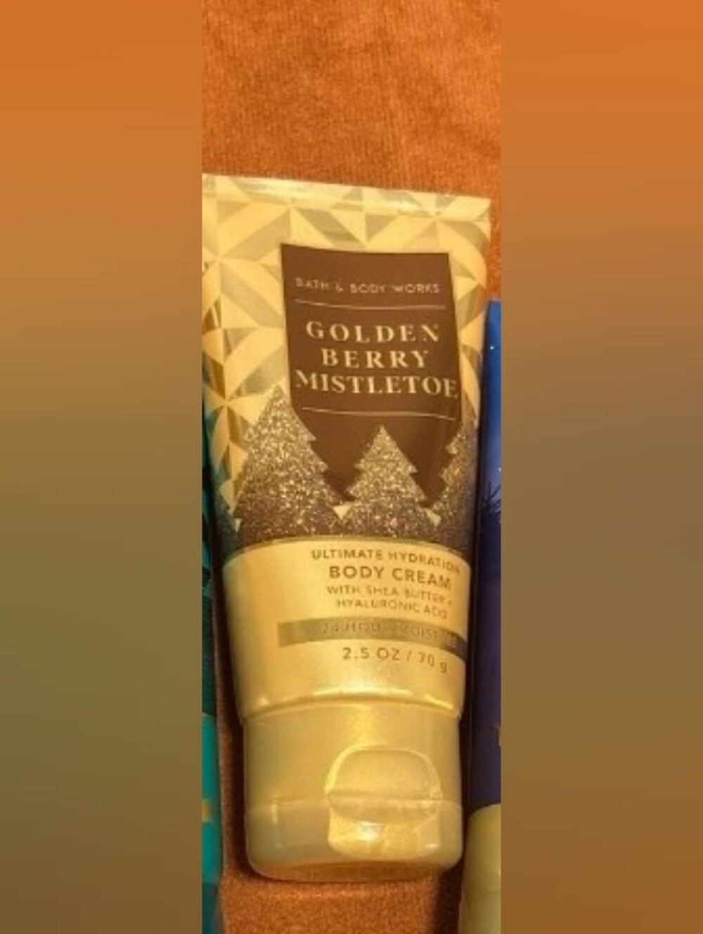 Bath & Body Works Golden Berry Mistletoe Body Cream - 2.5oz